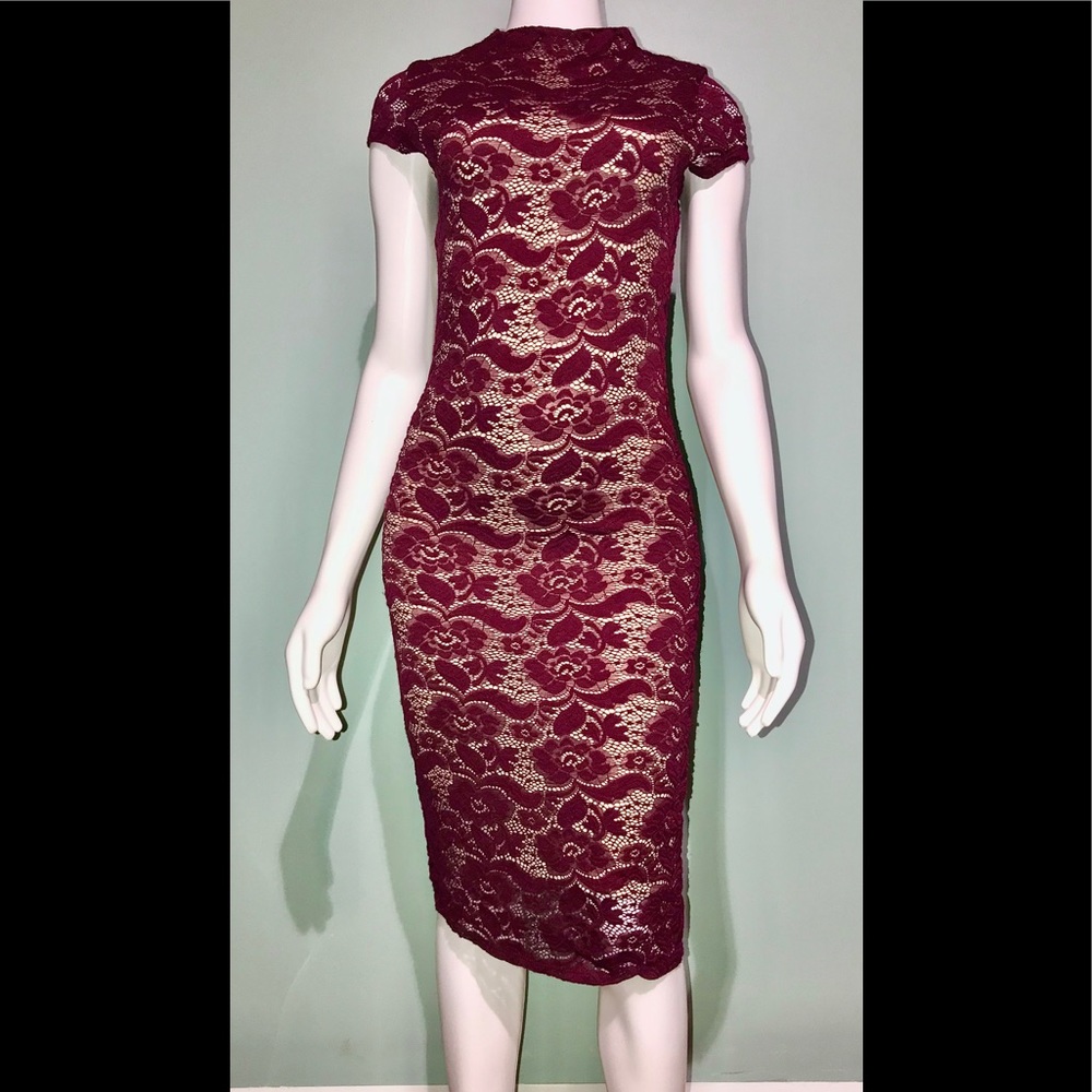 JOE & ELLE •  Crimson/Nude Lace Dress / (S)